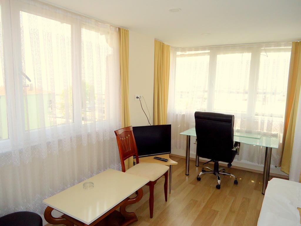 Simge Hotel Истанбул Екстериор снимка