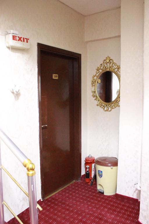 Simge Hotel Истанбул Екстериор снимка
