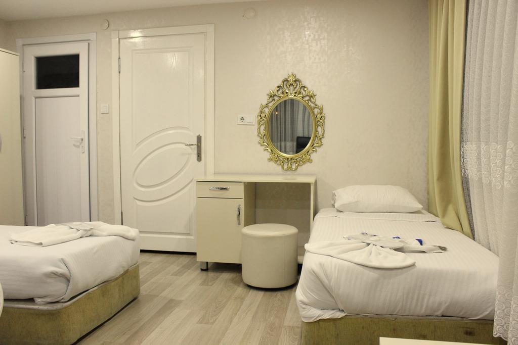Simge Hotel Истанбул Стая снимка
