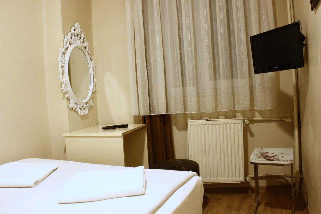 Simge Hotel Истанбул Екстериор снимка