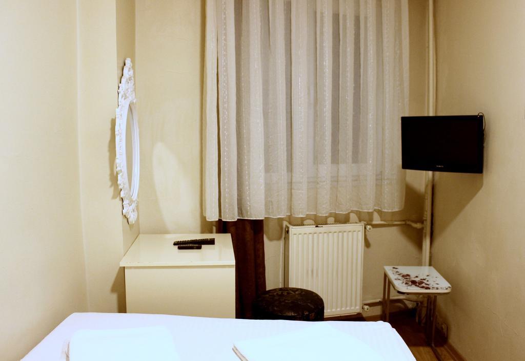 Simge Hotel Истанбул Екстериор снимка