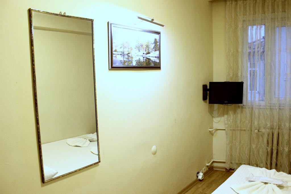 Simge Hotel Истанбул Екстериор снимка