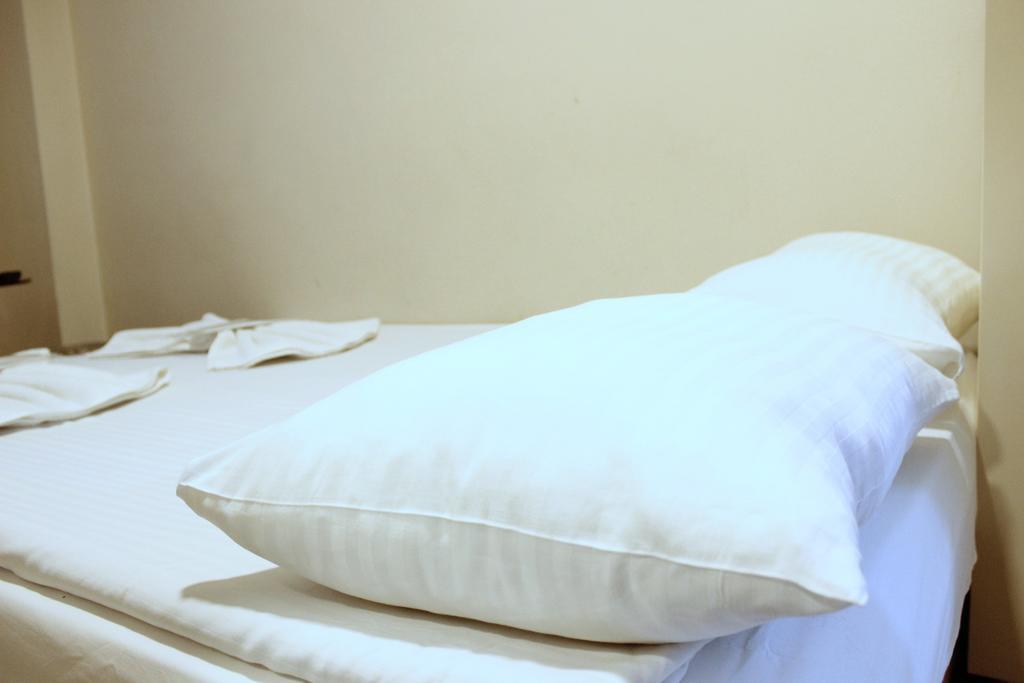 Simge Hotel Истанбул Екстериор снимка