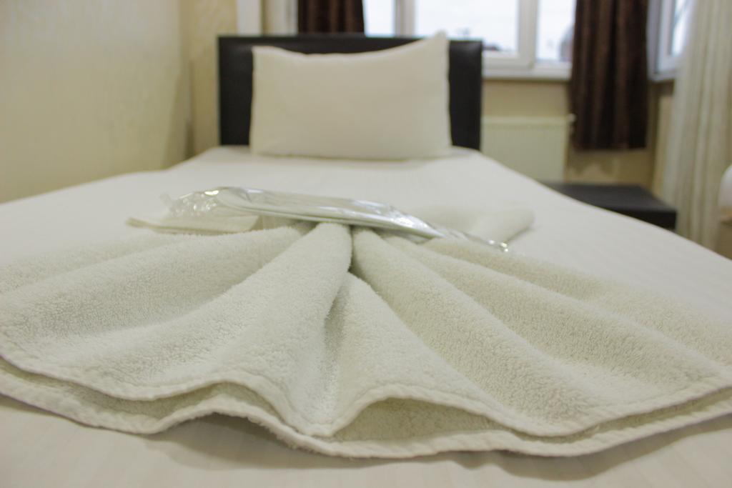 Simge Hotel Истанбул Екстериор снимка