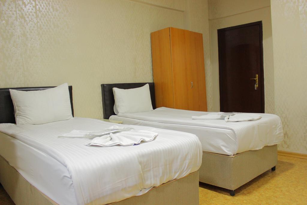 Simge Hotel Истанбул Екстериор снимка